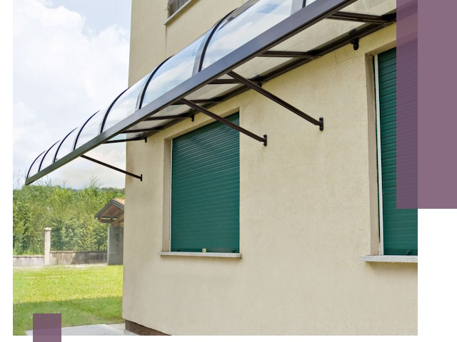 Козырьки над окнами в Нижнем Тагиле — изготовление и монтаж по выгоде